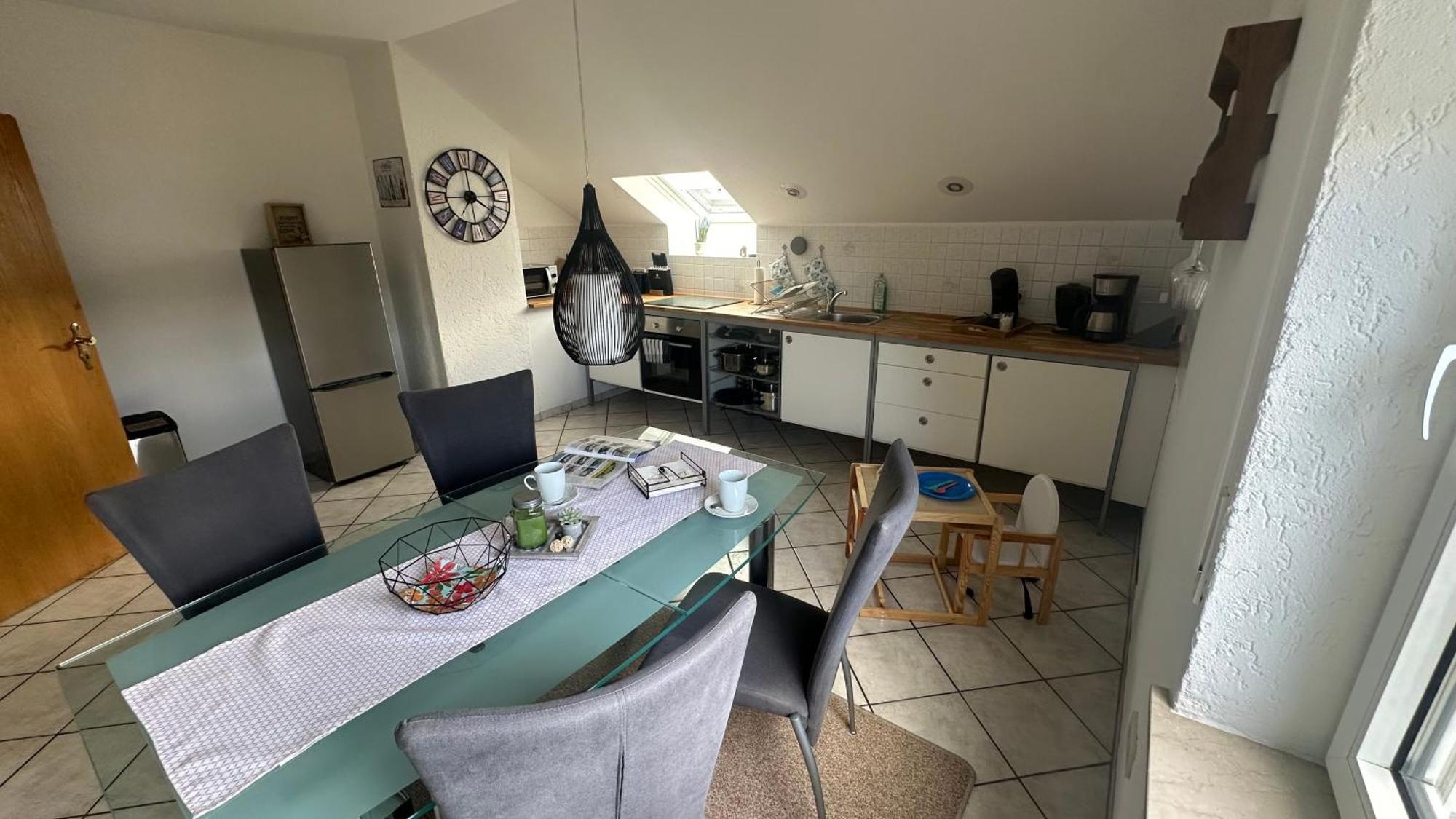 Fewo Hoheeifel, 1 Haus Mit 2 Apartments 5 Schlafzimmer In Kelberg Naehe Nuerburgring Pokój zdjęcie