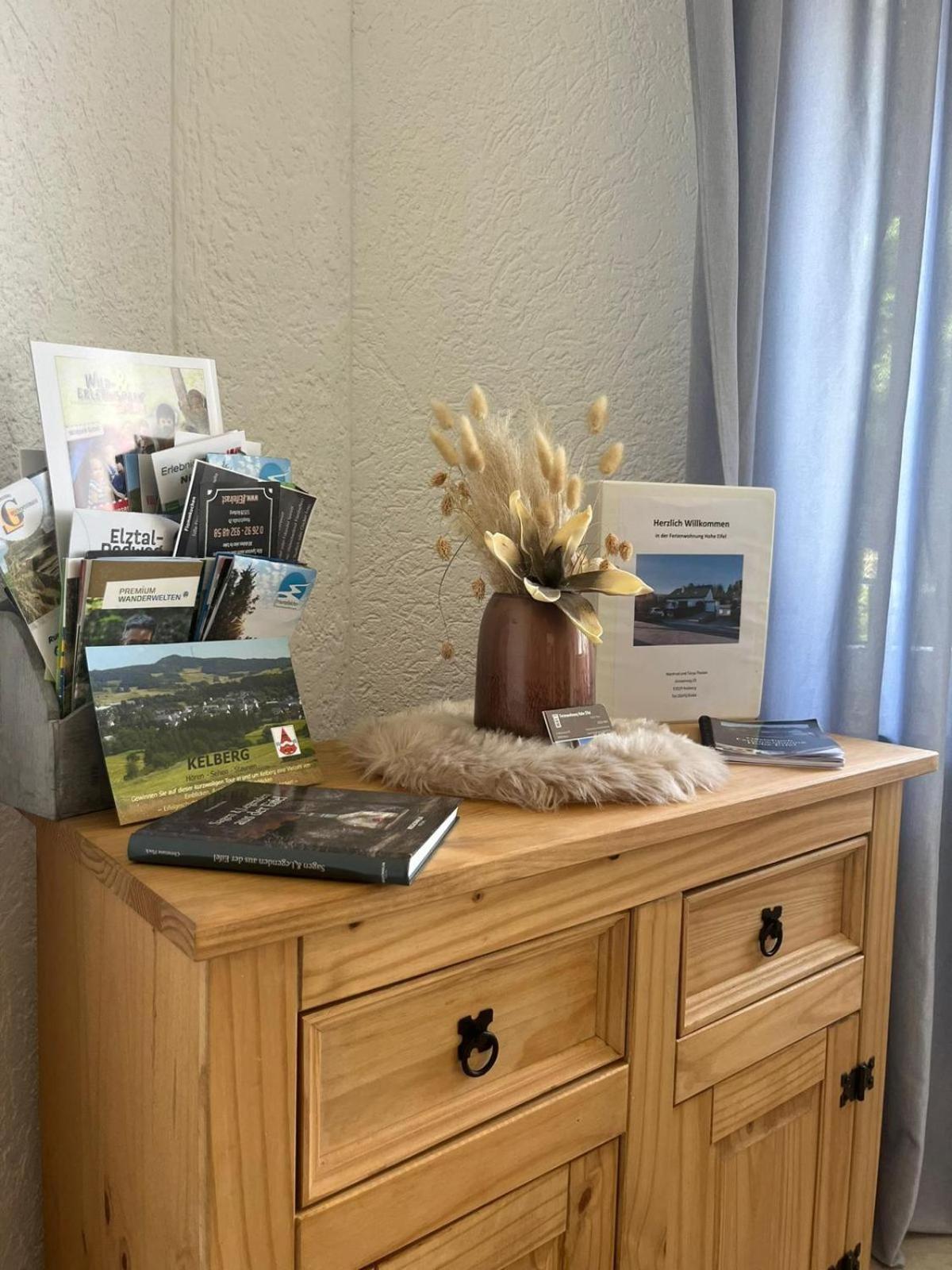 Fewo Hoheeifel, 1 Haus Mit 2 Apartments 5 Schlafzimmer In Kelberg Naehe Nuerburgring Zewnętrze zdjęcie