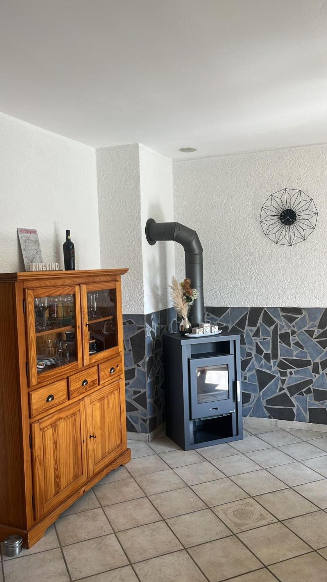 Fewo Hoheeifel, 1 Haus Mit 2 Apartments 5 Schlafzimmer In Kelberg Naehe Nuerburgring Zewnętrze zdjęcie